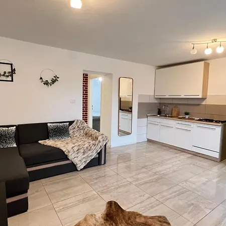 D&d Apartment *